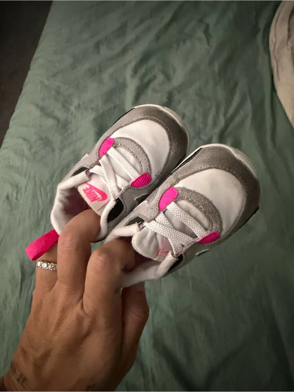 Nike TODDLER 4C Soft bottom crib booties!